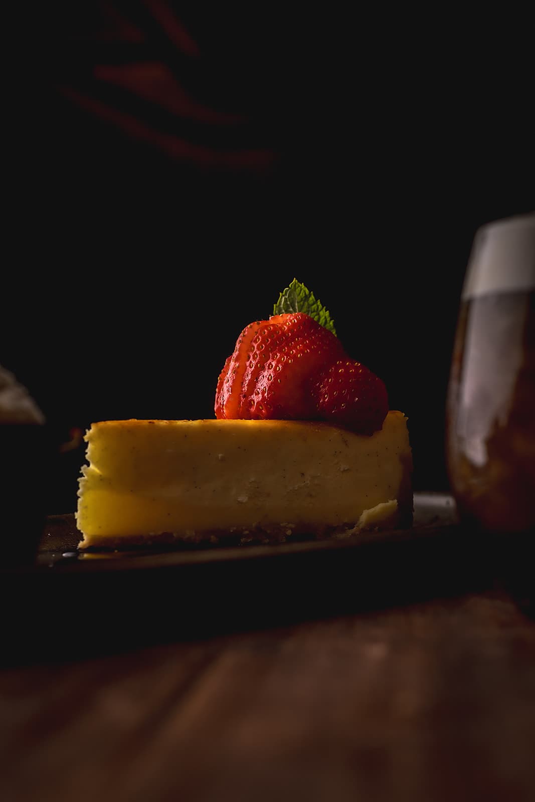 Cheesecake topped with strawberries