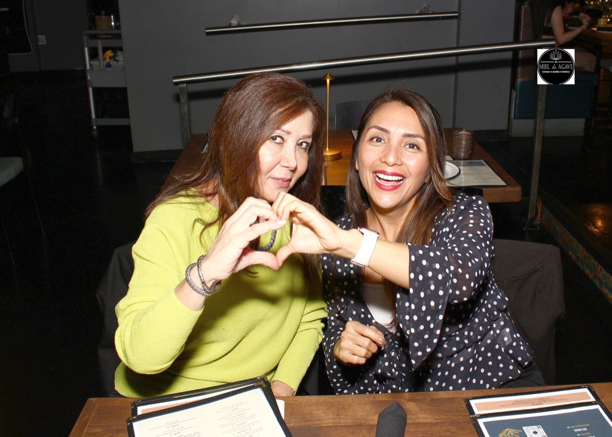 Best-friend energy at Miel de Agave
