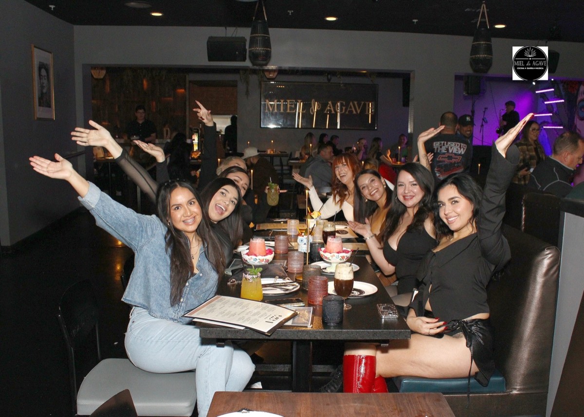 Girls’ night glow at Miel de Agave